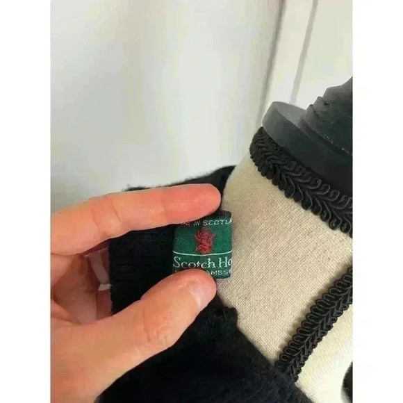 The Scotch House 100% Lambswool Long Cardigan Wrap Black One Size Ruffles - Picture 8 of 11